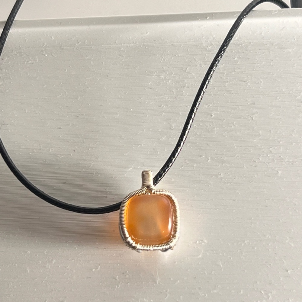 necklace - Picture 3 of 5
